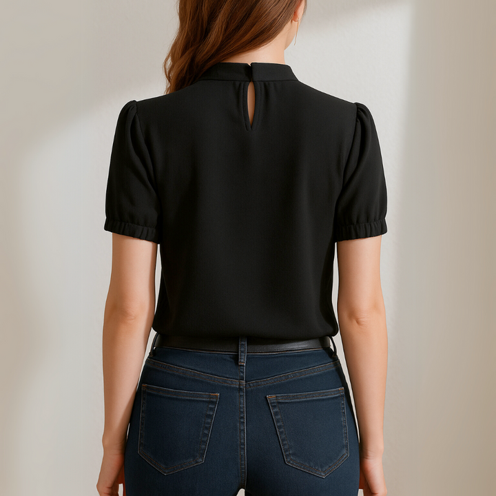 Niva™ | Zwarte Geplooide Blouse met Gespleten Mouwen