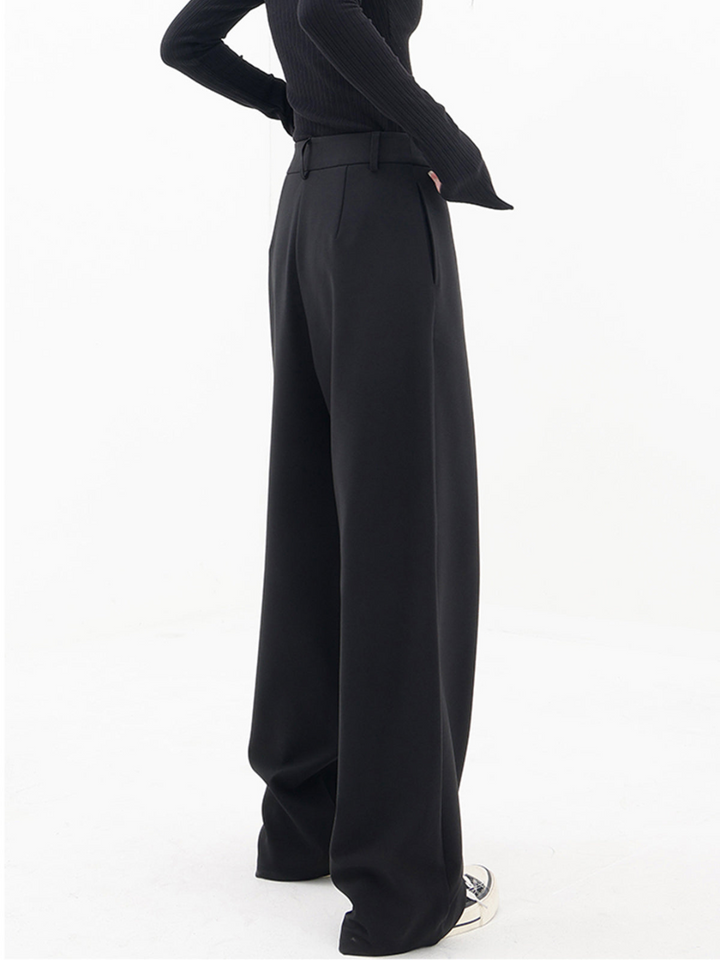 Baukje| Trendy asymmetrische broek.