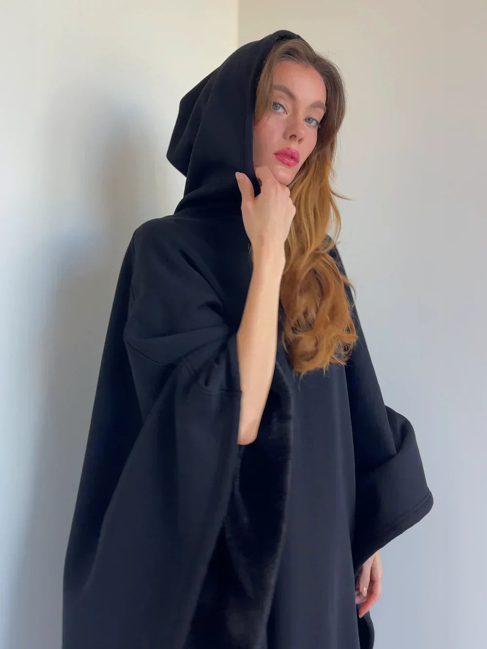 Nova Hoodie Blanket – Jouw Ultieme Cocoon van Warmte